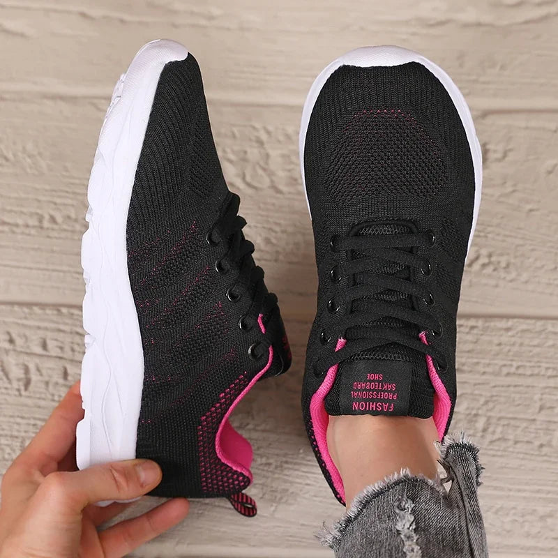 Novo verão feminino tecido malha sapatos elegante minimalista preto requintado tênis de secagem rápida anti-skid respirável tênis de corrida