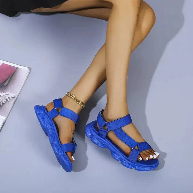 Sandália Lua - Leveza e Elegância Que Iluminam Seu Caminhar!