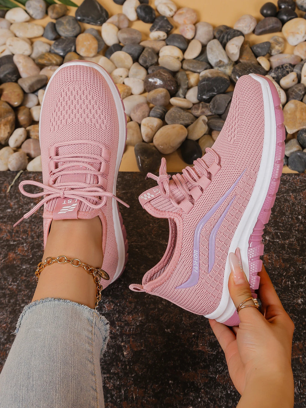 Sapatos femininos, solas macias, pés não cansados, tênis de verão, sapatos plataforma, tecelagem voadora, tênis femininos respiráveis