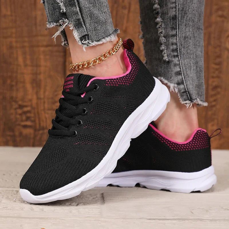 Novo verão feminino tecido malha sapatos elegante minimalista preto requintado tênis de secagem rápida anti-skid respirável tênis de corrida