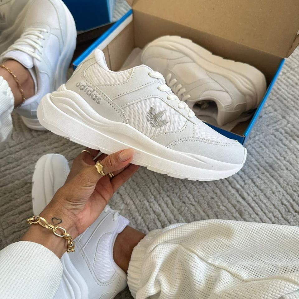 Tênis Lunna Fit Prime – Leveza e Estilo Para o Seu Dia a Dia