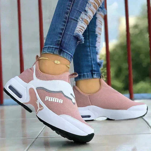 Feminine Step Ortopédico – Estilo e Bem-Estar em Movimento
